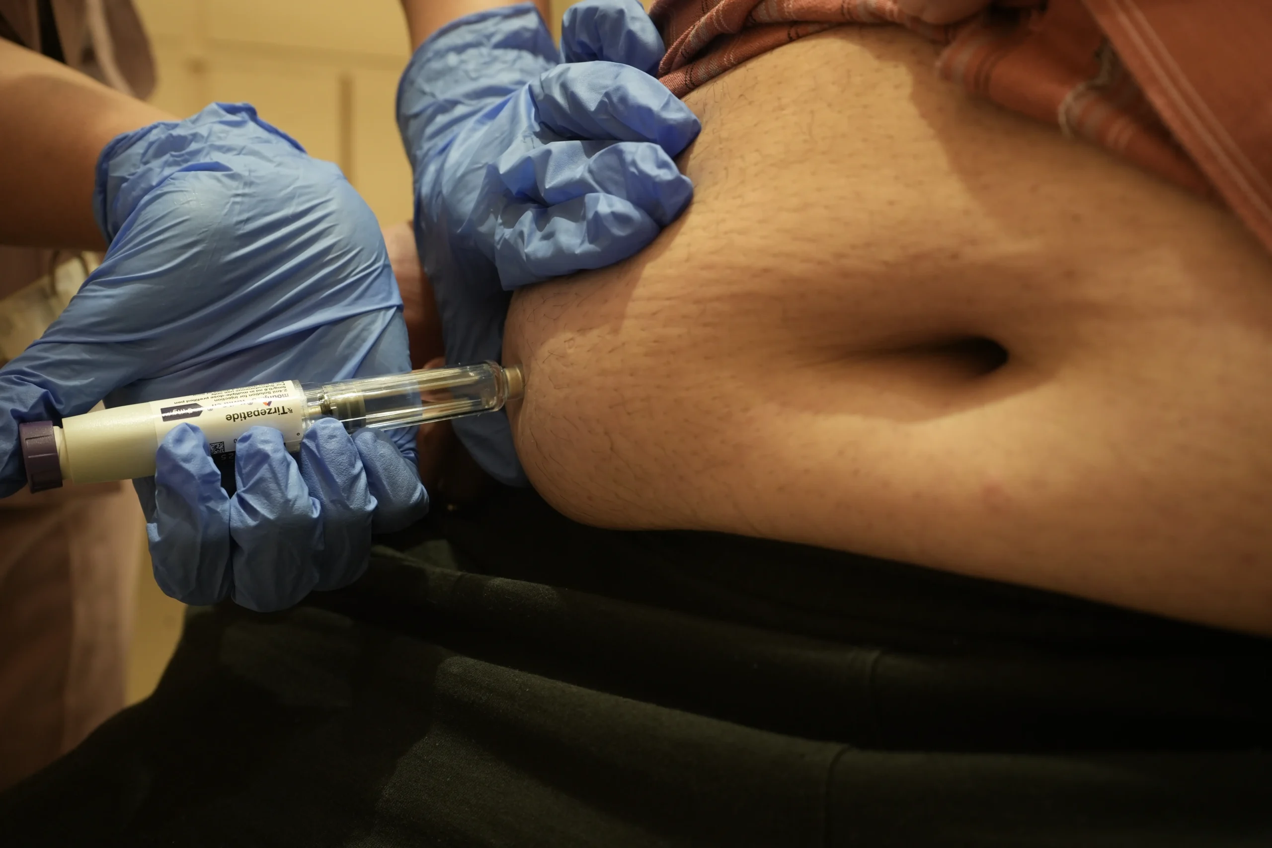 Mounjaro weight loss consultation in Andheri West at Vivo Body & Skin Clinic