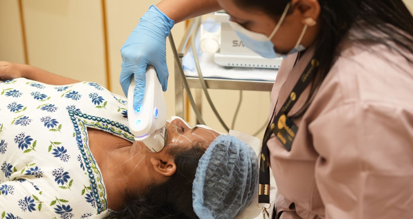 HIFU Facelift in India: Benefits, Results, Cost & Side Effects Explained 9 HIFU Facelift in India: Benefits, Results, Cost & Side Effects Explained